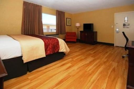 фото отеля Red Roof Inn San Diego Downtown