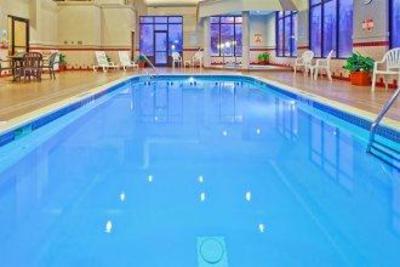фото отеля Holiday Inn Express Hotel & Suites Paducah West