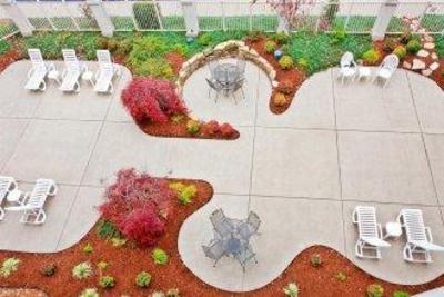 фото отеля Holiday Inn Express Hotel & Suites Paducah West