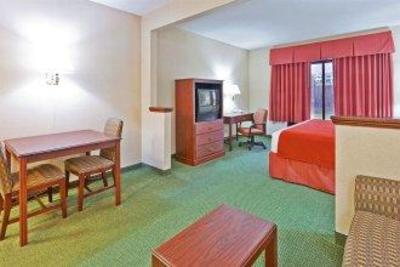 фото отеля Holiday Inn Express Hotel & Suites Paducah West