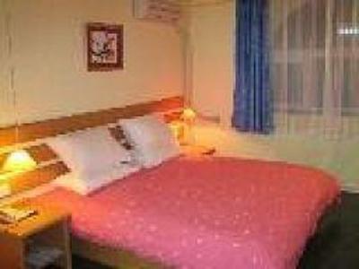 фото отеля Home Inn (Zhengzhou Er Qi Square)