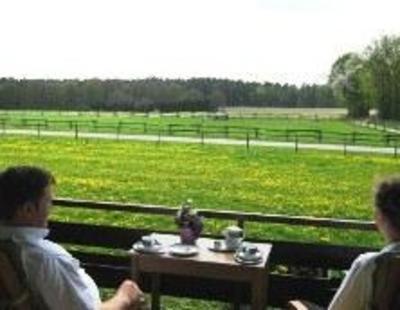 фото отеля Landhotel Pension Heidehof Clenze