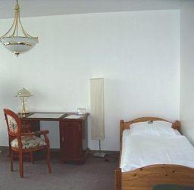 фото отеля Hotel-Pension Agnes Ronnenberg