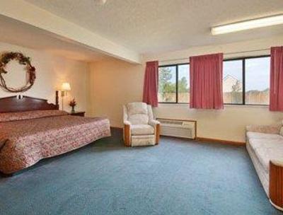 фото отеля Super 8 Motel Winterset