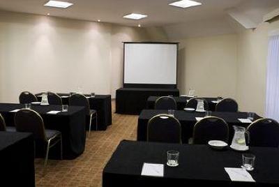 фото отеля Holiday Inn Auckland Airport