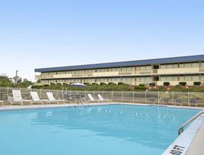 фото отеля Days Inn Saint Clairsville