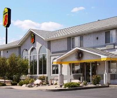 фото отеля Super 8 West Branch