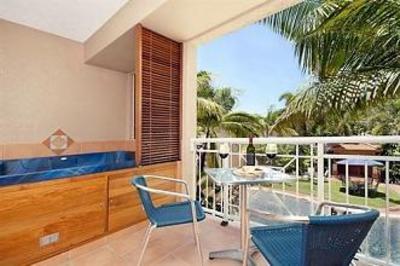 фото отеля Alassio On The Beach Apartments Cairns
