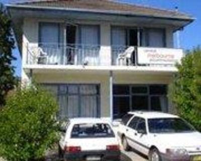 фото отеля Central Melbourne Accommodation