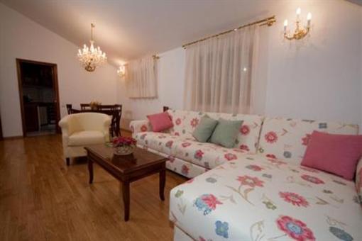 фото отеля Villa Castello Apartments Crikvenica