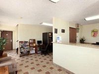 Super 8 - Emporia