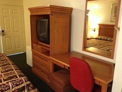 фото отеля Welcome Inn Corona