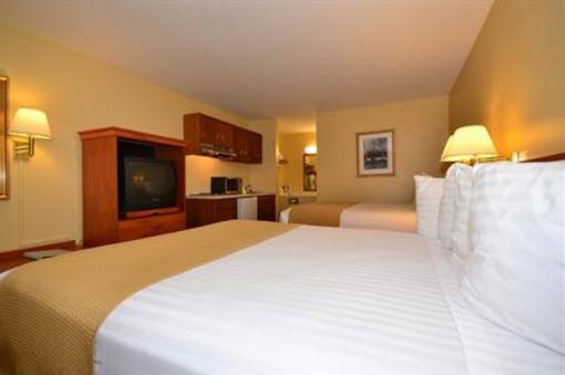 фото отеля BEST WESTERN Oakridge Inn