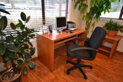 фото отеля BEST WESTERN Oakridge Inn