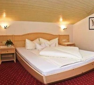 фото отеля Garni Zirbenhof Hotel Fugen