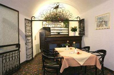 фото отеля Altstadthotel Weisse Taube Salzburg