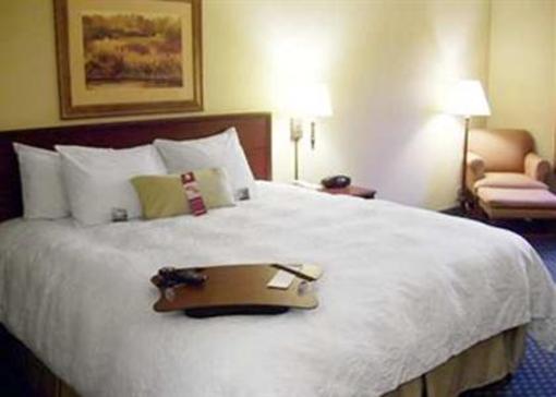 фото отеля Hampton Inn Washington (North Carolina)
