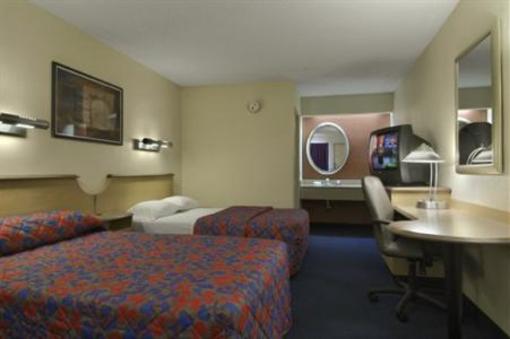 фото отеля Red Roof Inn Farmington Hills