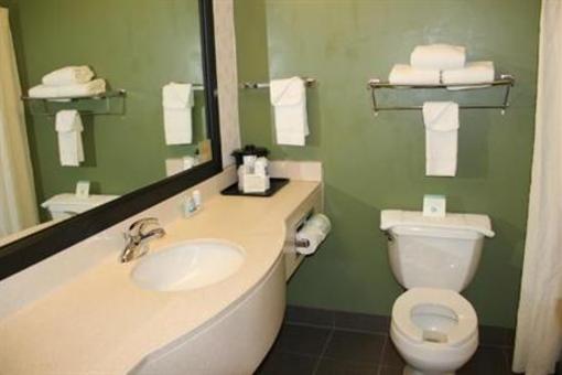 фото отеля Sleep Inn and Suites Charles City