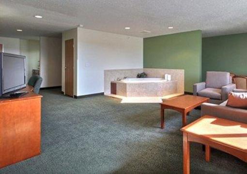 фото отеля Sleep Inn and Suites Charles City