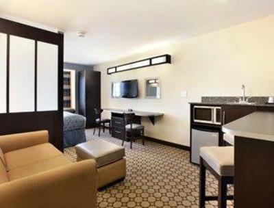 фото отеля Microtel Inn & Suites-Spring Hill