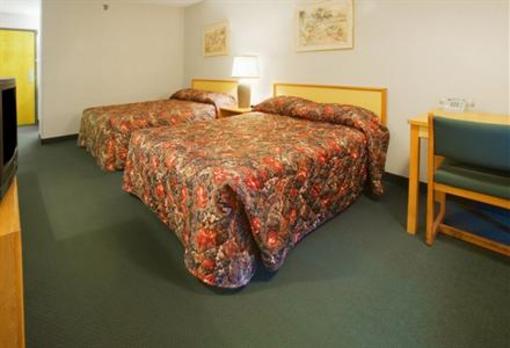 фото отеля Americas Best Value Inn Notre Dame South Bend