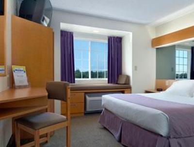 фото отеля Plattsburgh Microtel Inn & Suites