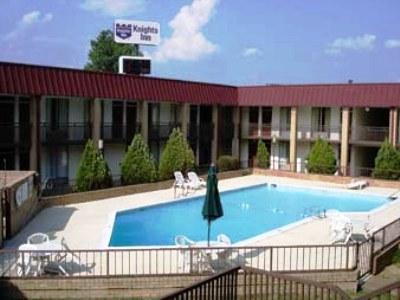 фото отеля Knights Inn Airport
