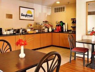 фото отеля Days Inn Phenix City