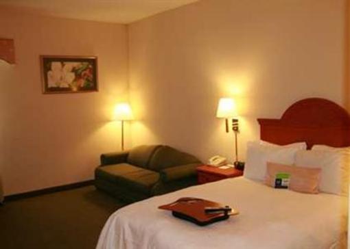 фото отеля Hampton Inn Petersburg Hopewell