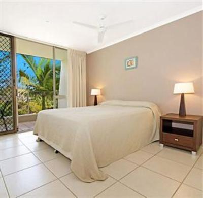 фото отеля Noosa Harbour Resort