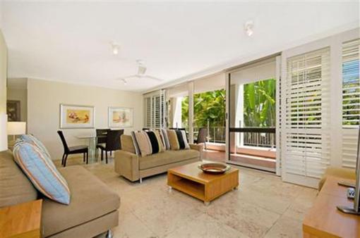 фото отеля Noosa Harbour Resort