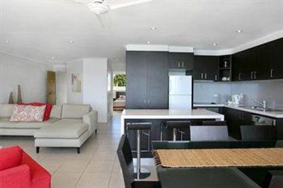 фото отеля Noosa Harbour Resort