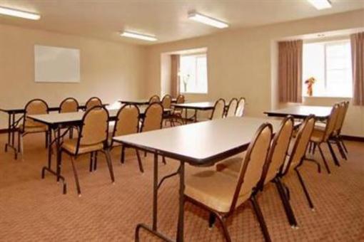 фото отеля Baymont Inn and Suites Albuquerque Downtown