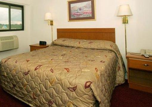фото отеля Econo Lodge Inn & Suites Bangor (Maine)