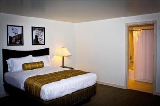 фото отеля The Grove West Seattle Inn