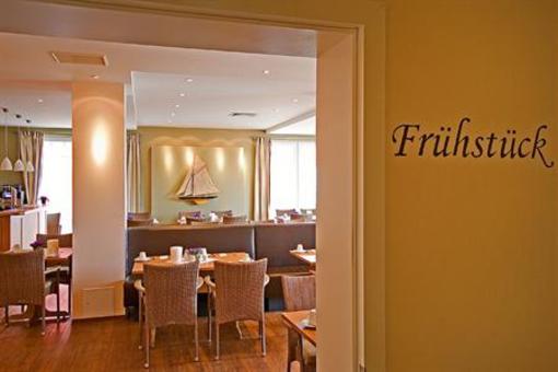 фото отеля Strandhafer Aparthotel Rostock