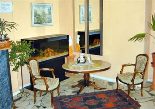 фото отеля Hotel Tyros - am Weidendamm