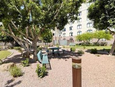 фото отеля Phoenix Place Hotel & Suites