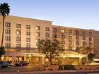 фото отеля Phoenix Place Hotel & Suites