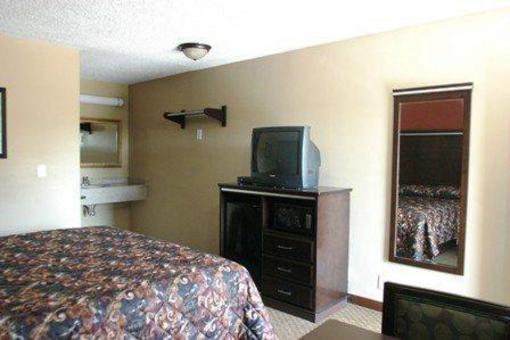 фото отеля Hollywood Palms Inn & Suites