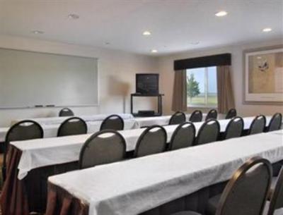 фото отеля Baymont Inn and Suites Columbus at Rickenbacker