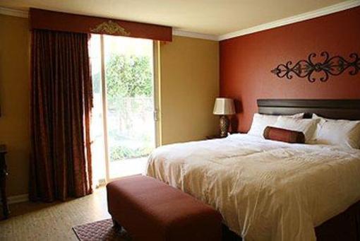 фото отеля San Joaquin Suite Hotel