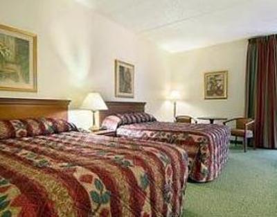 фото отеля Ramada Maingate West