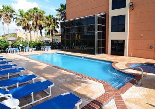 фото отеля Comfort Suites South Padre Island