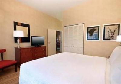 фото отеля Courtyard Hotel Montgomeryville North Wales