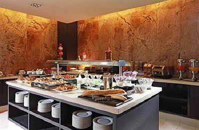 фото отеля Courtyard by Marriott Panama Real Hotel