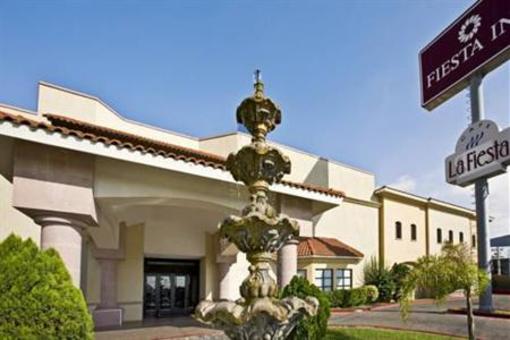 фото отеля Fiesta Inn Monterrey La Fe San Nicolas De Los Garza