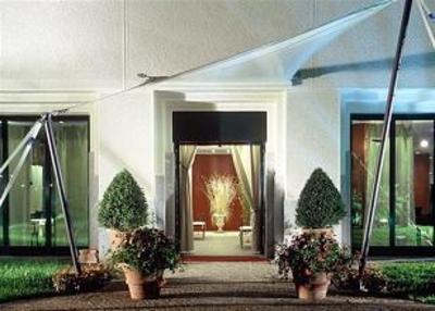 фото отеля Cosmo Residence