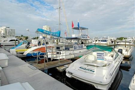 фото отеля Bahia Mar Fort Lauderdale Beach - a Doubletree by Hilton Hotel